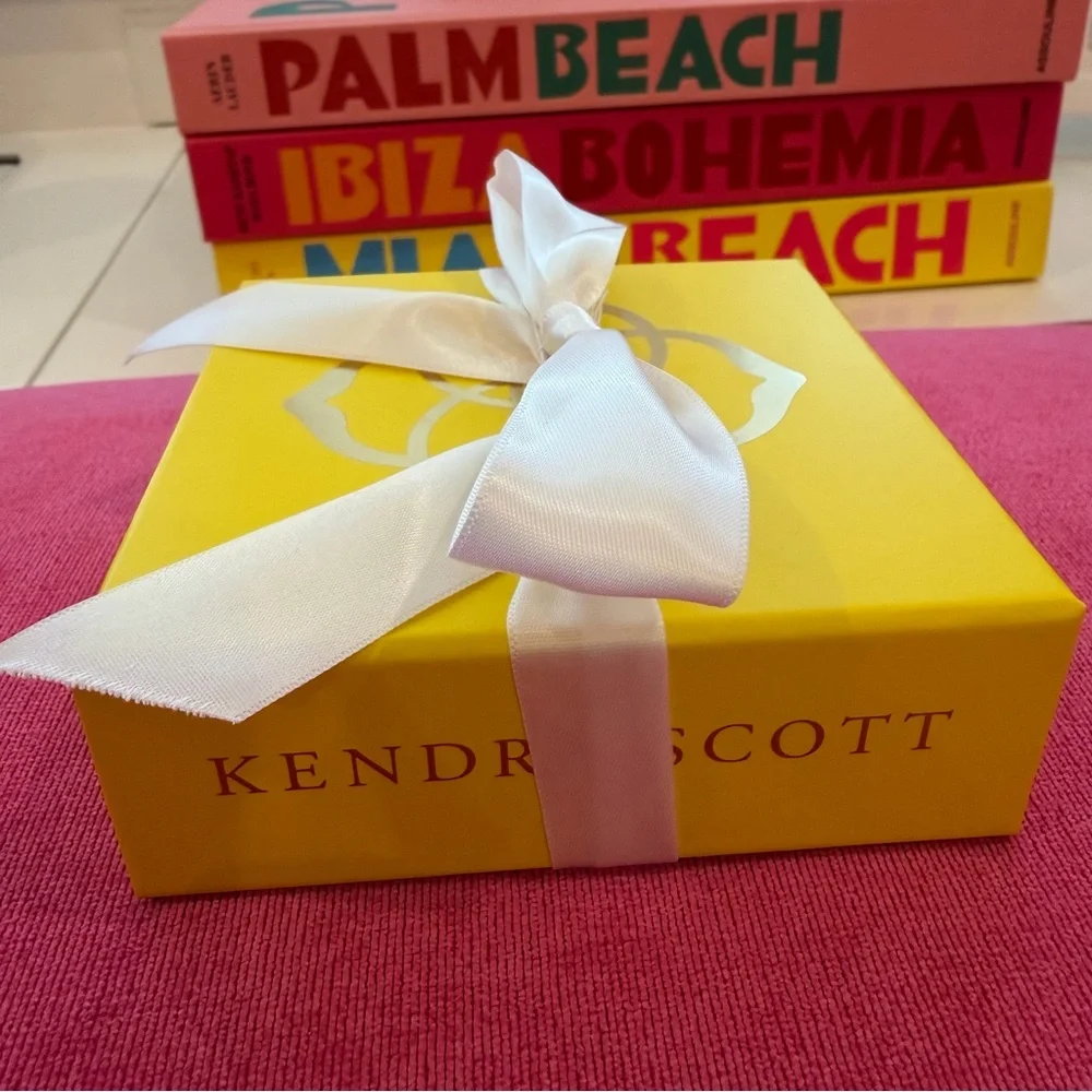New Kendra Scott Jewelry Gift Box Drawer Box with Ribbon